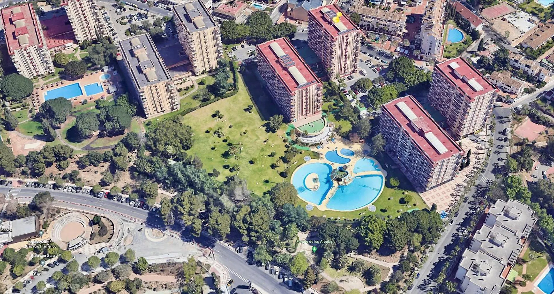 Swimming Pool All Year Estudio Minerva Mediterranean Sea Apartment Benalmadena Spain
